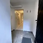 Design Stadthaus Mit Privatem Zugang * هالين