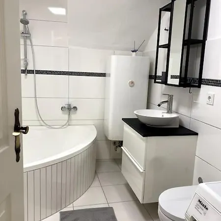 Daire Design Stadthaus Mit Privatem Zugang